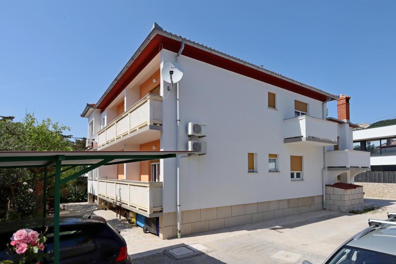 Apartments And Rooms By The Sea Banjol, Rab - 19692 Esterno foto